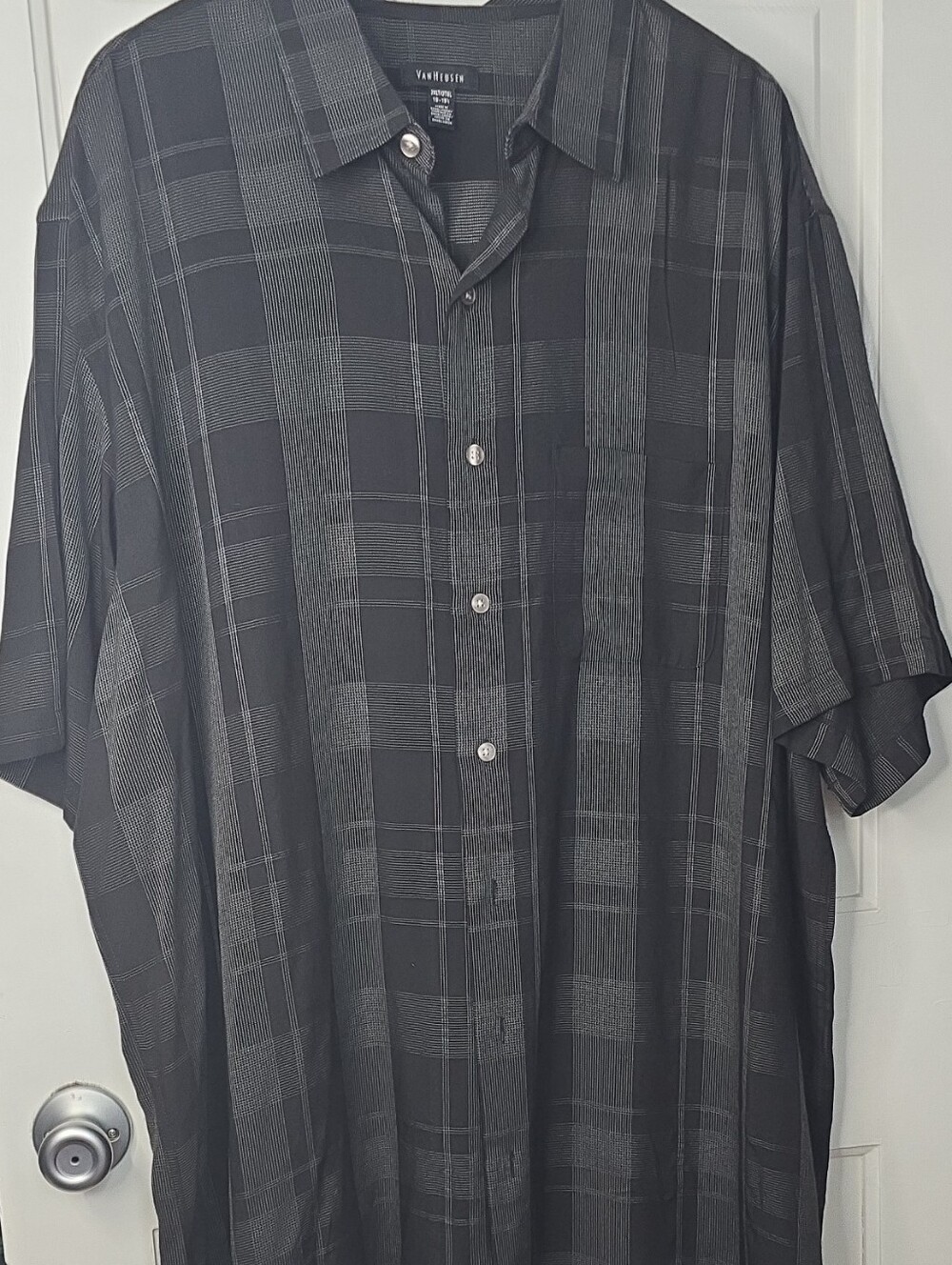 Van Heusen Black and Gray Plaid Short-Sleeve Button-Down Shirt